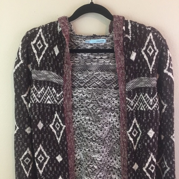 Maurice’s Cardigan - Picture 2 of 5